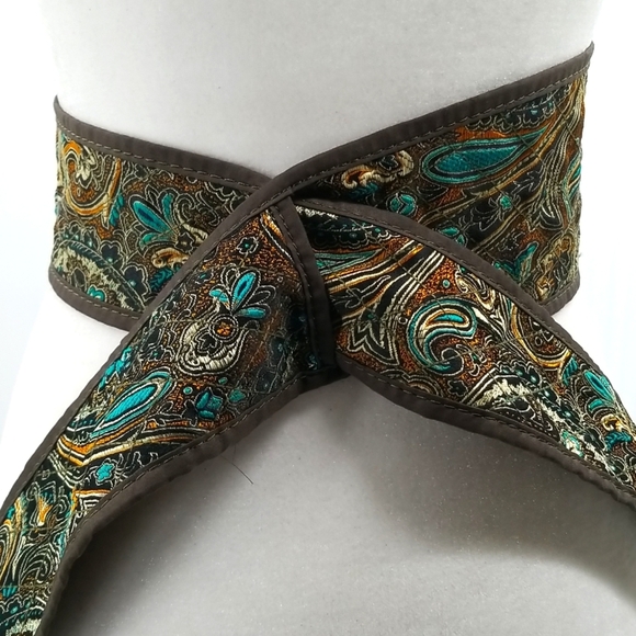 Chico\'s Reversible Green Paisley & Quilted‎ Wrap Belt main image 10